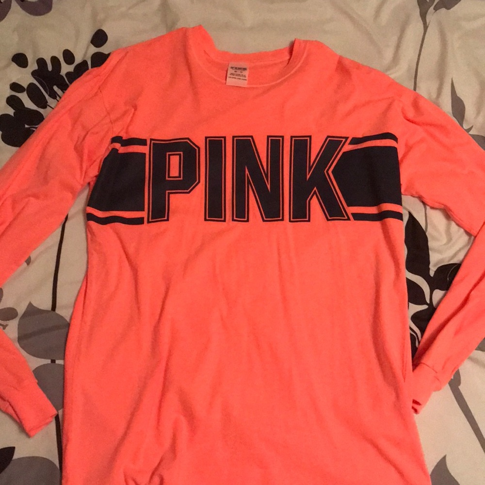 VS PINK neon pink long-sleeved shirt (brand new)